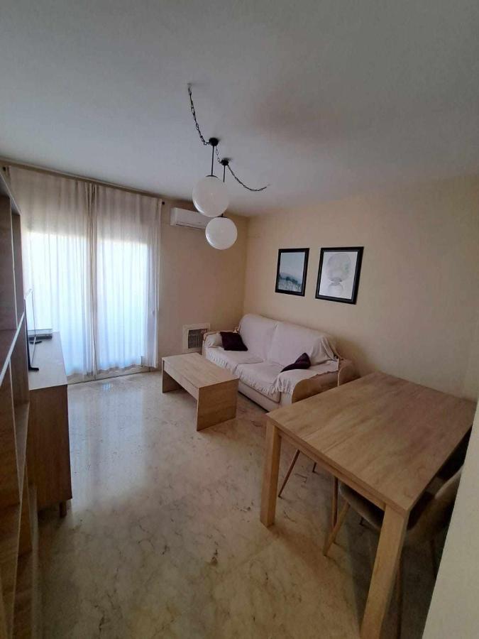 Universidad 2 By Shouthern Rooms Jaen Luaran gambar