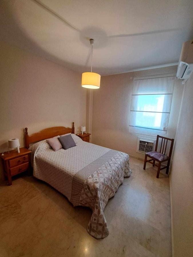 Universidad 2 By Shouthern Rooms Jaen Luaran gambar
